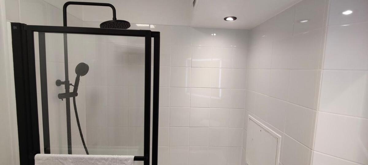 Paris Expo Suite Appartement & Parkings Dans Un Hotel 4 Etoiles, Porte De Versailles - Check In Autonome 24-7 伊西莱穆利诺 外观 照片